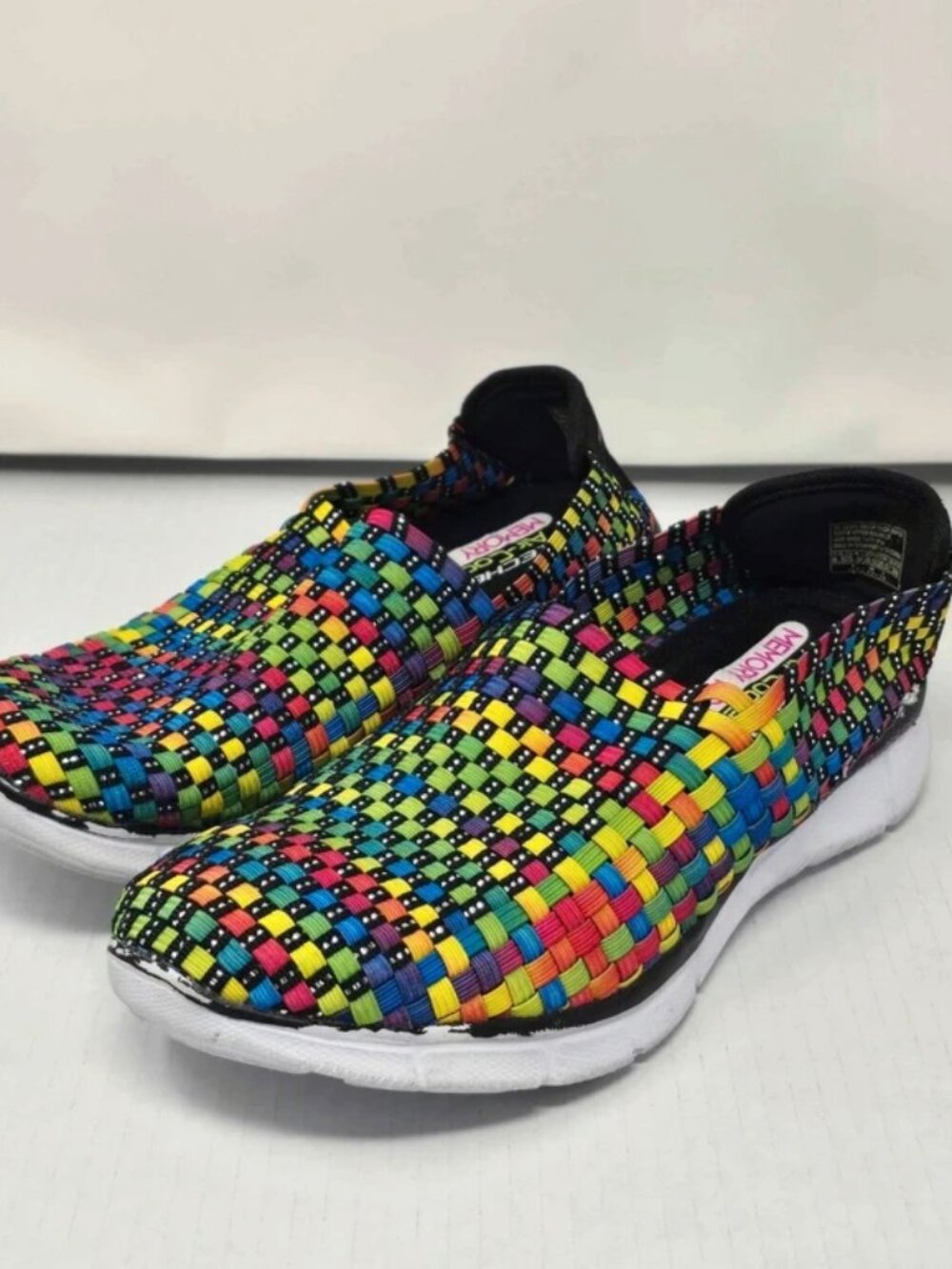 SKECHERS IN MULTI COLOR & BLACK